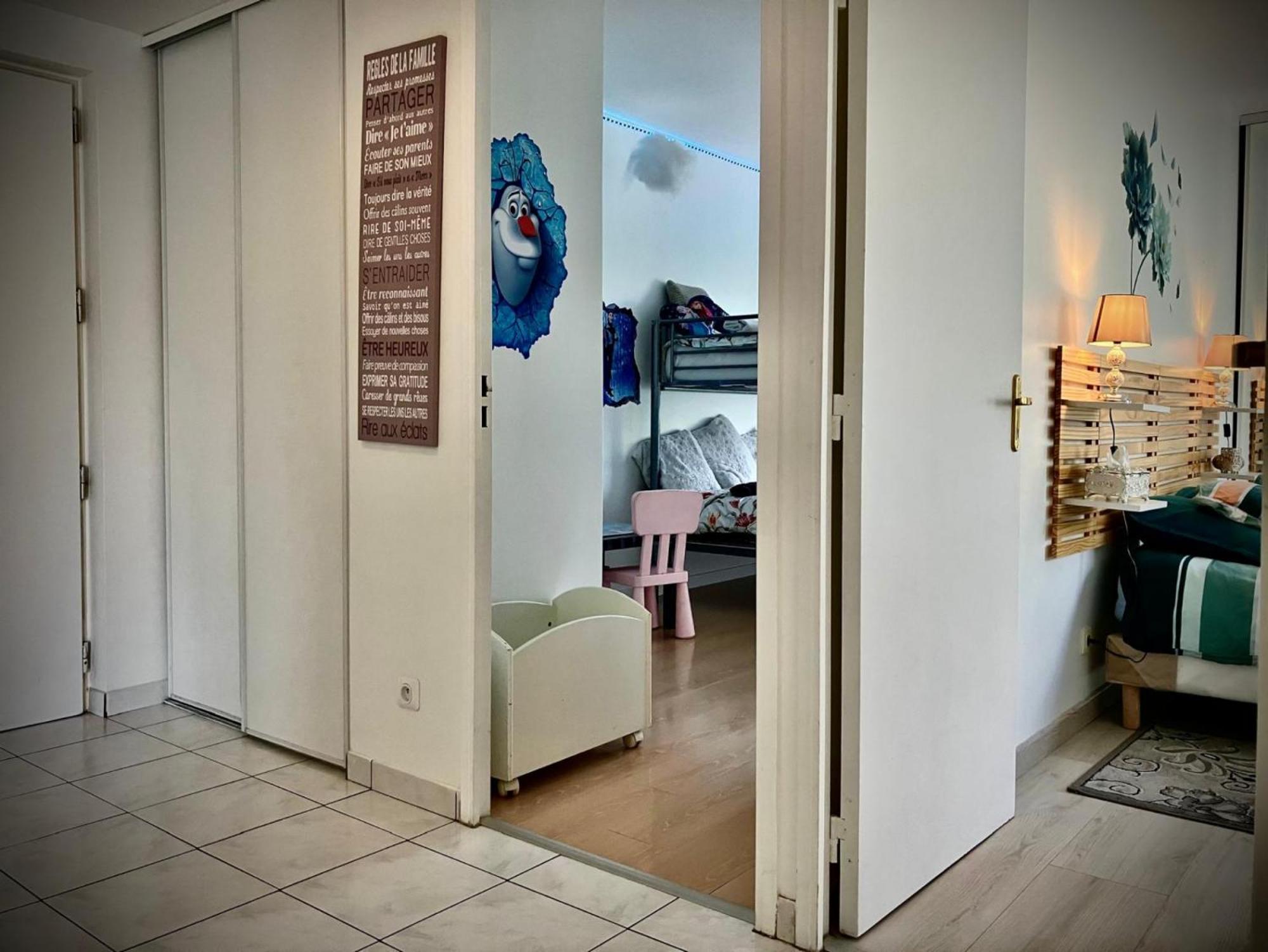 Snowqueen Hotel Apartment Paris-Disney Chelles  Exterior foto